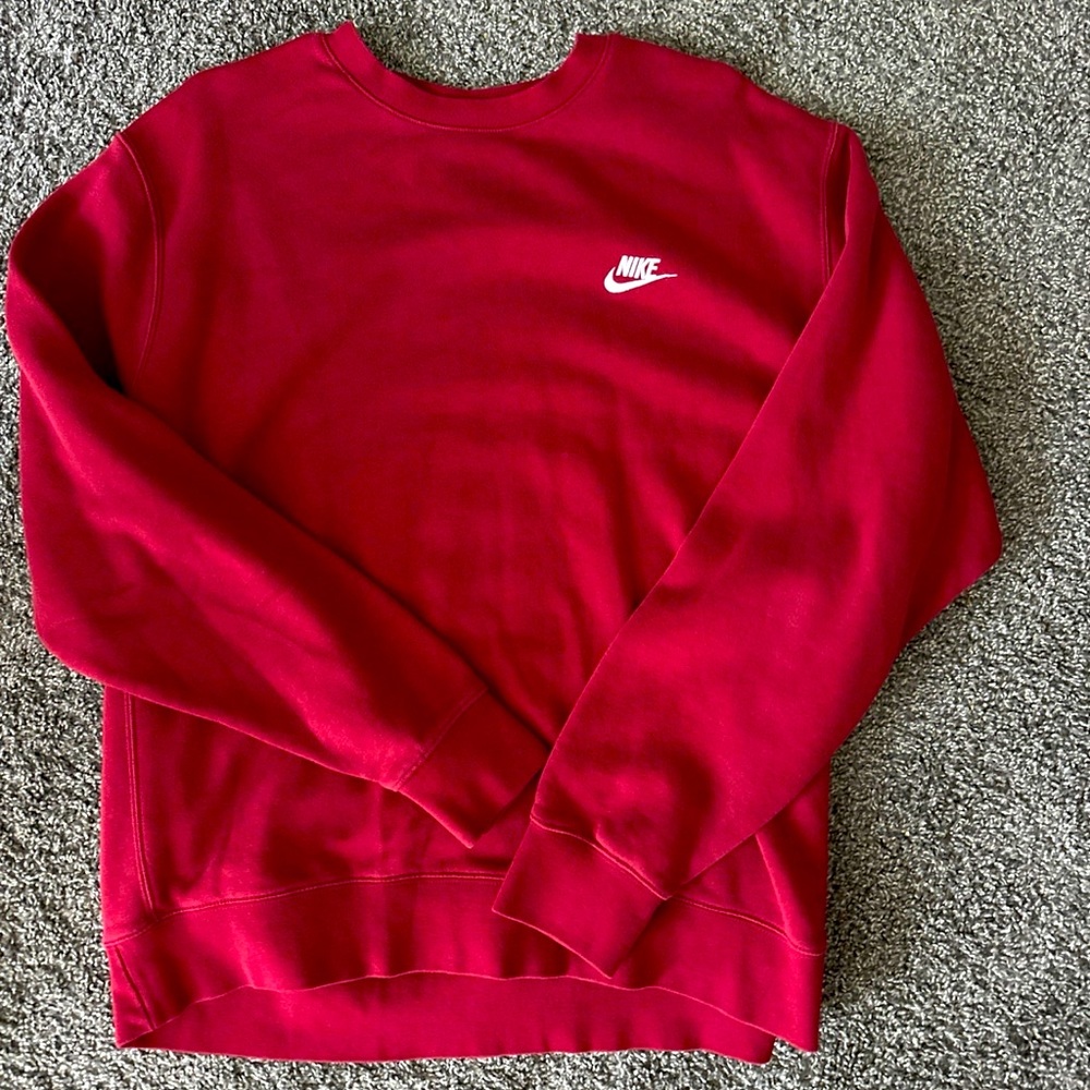 Nike pull overs!
